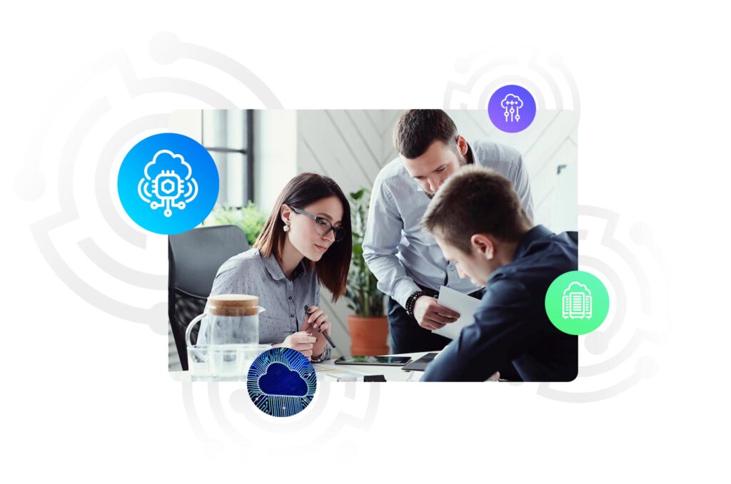 Equipo de trabajo Magnatech colaborando en oficina moderna
